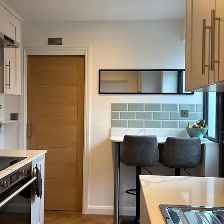The Haven Luxury With Parking Apartment
